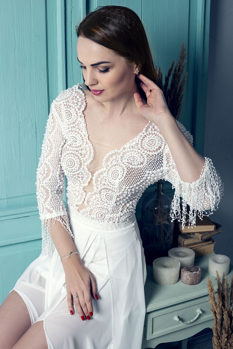 Белое свадебное платье в стиле бохо