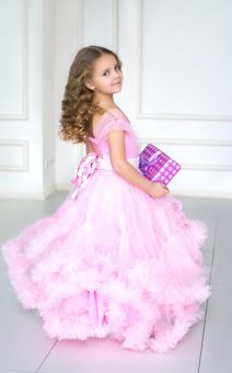 Детское платье розовое пышное