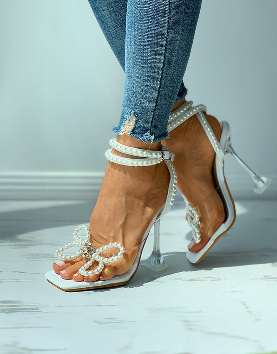 Босоніжки з бантиком із намиста