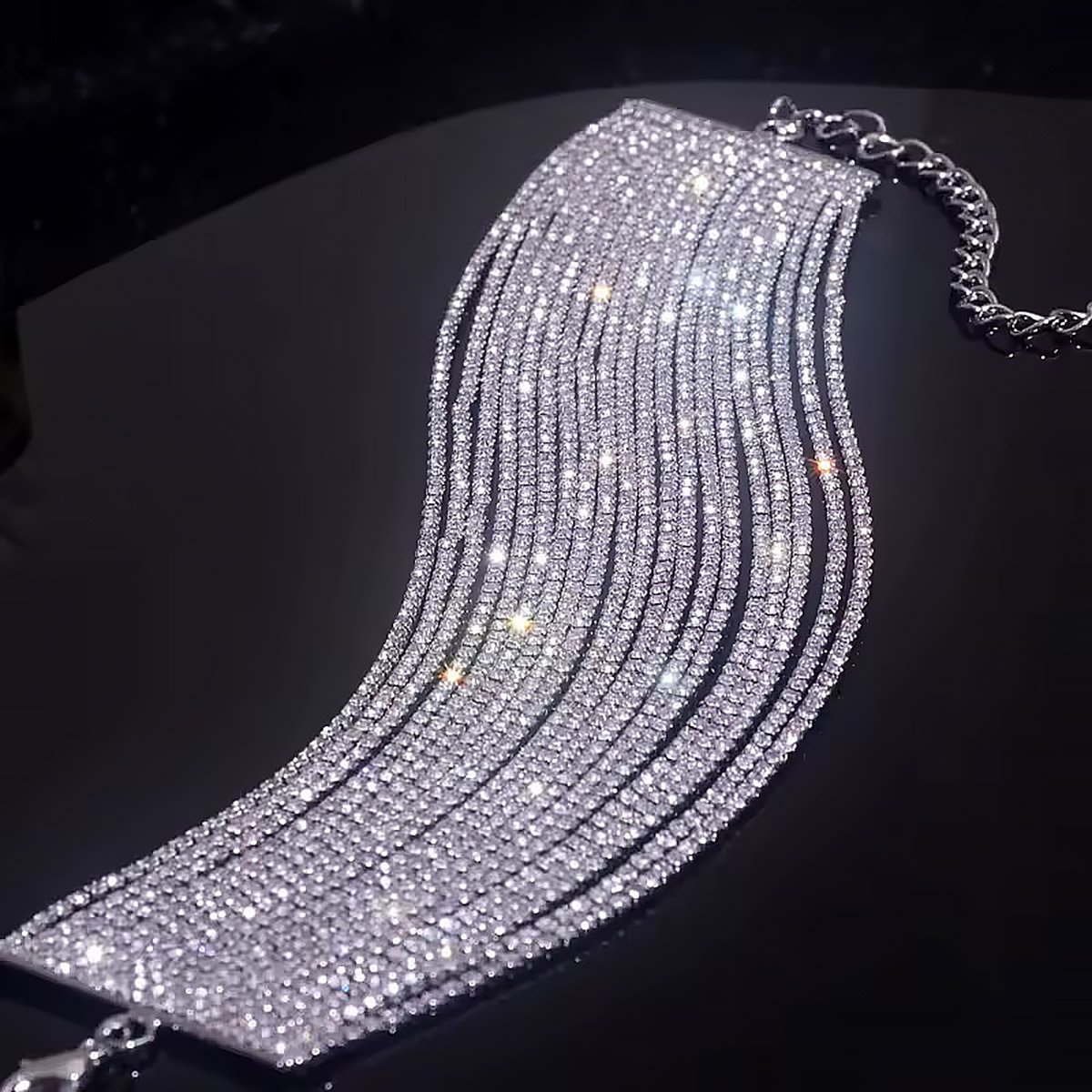 Чокер нитки із страз