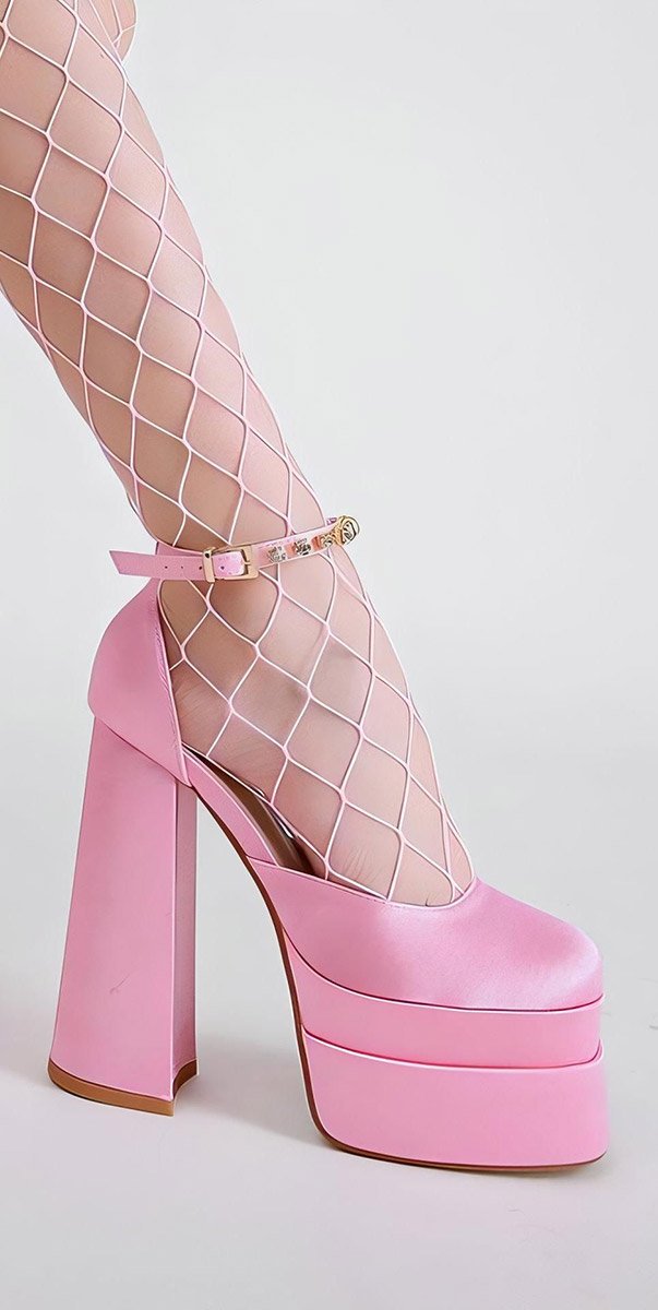 рожеві туфлі на платформі версаче братц