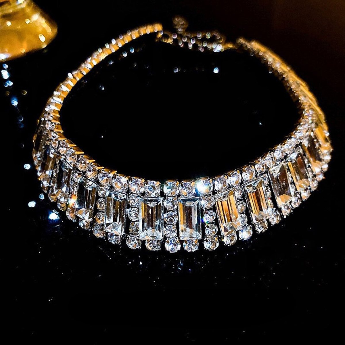 Чокер з камінцями