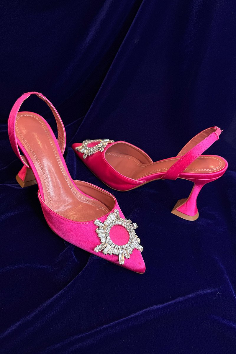 Туфлі рожеві з брошкою