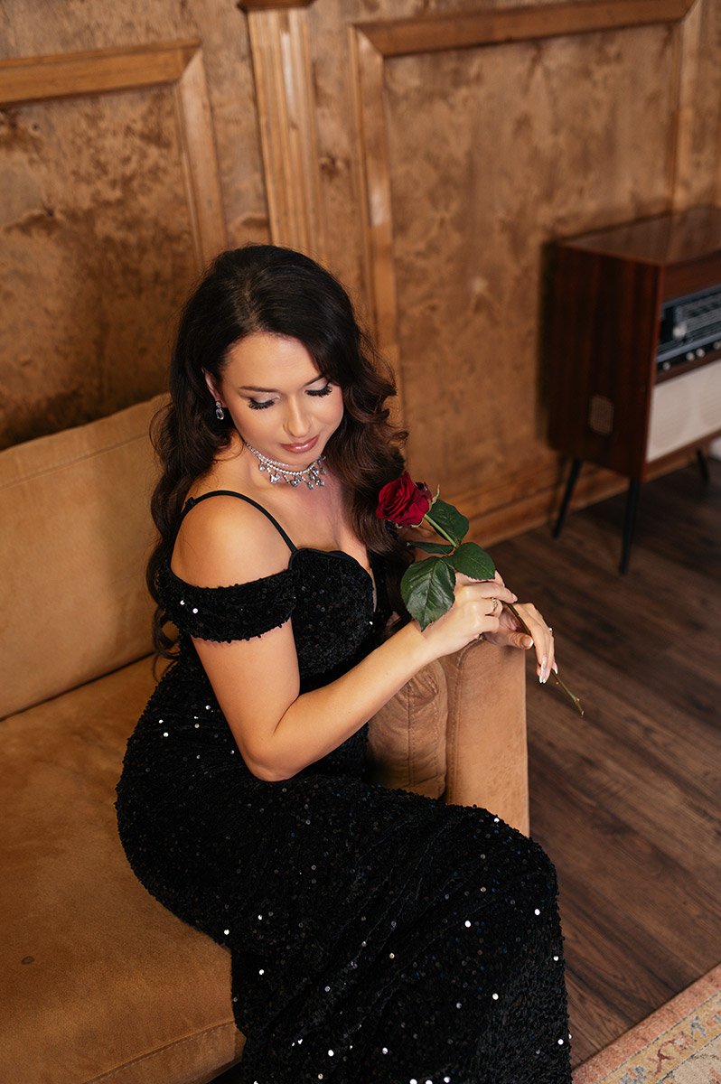 вечірня сукня в оренду