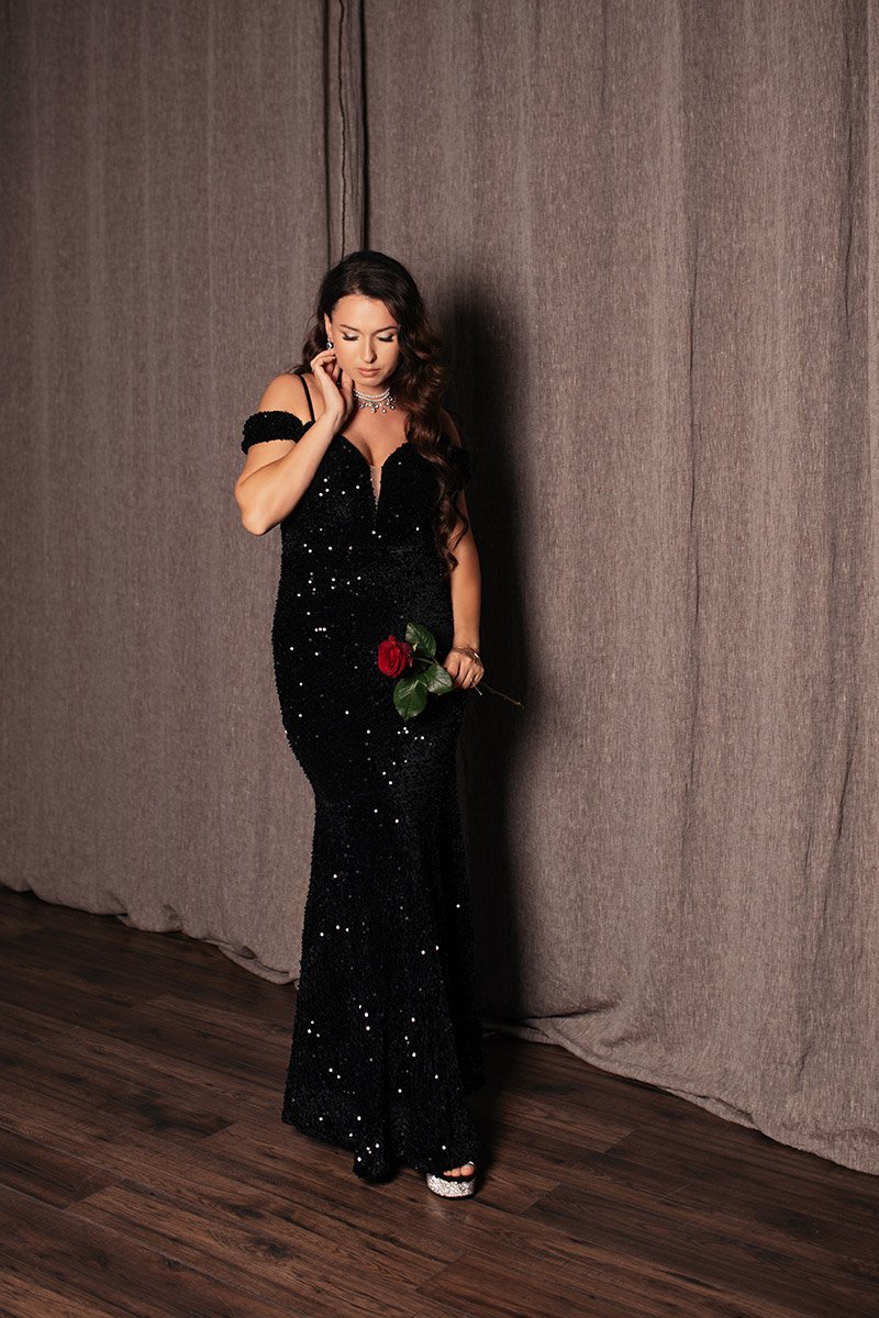 вечірня сукня в оренду