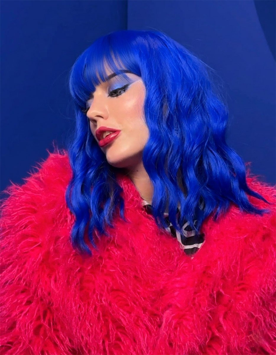 Синя перука