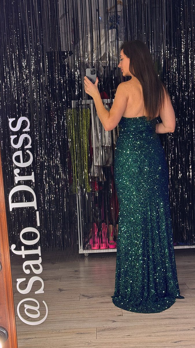 блискуча сукня на корпоратив