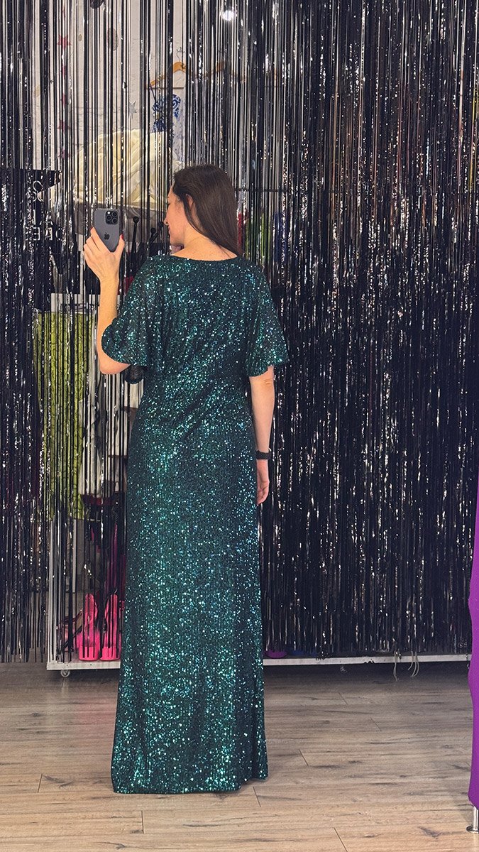 зелена сукня великого розміру