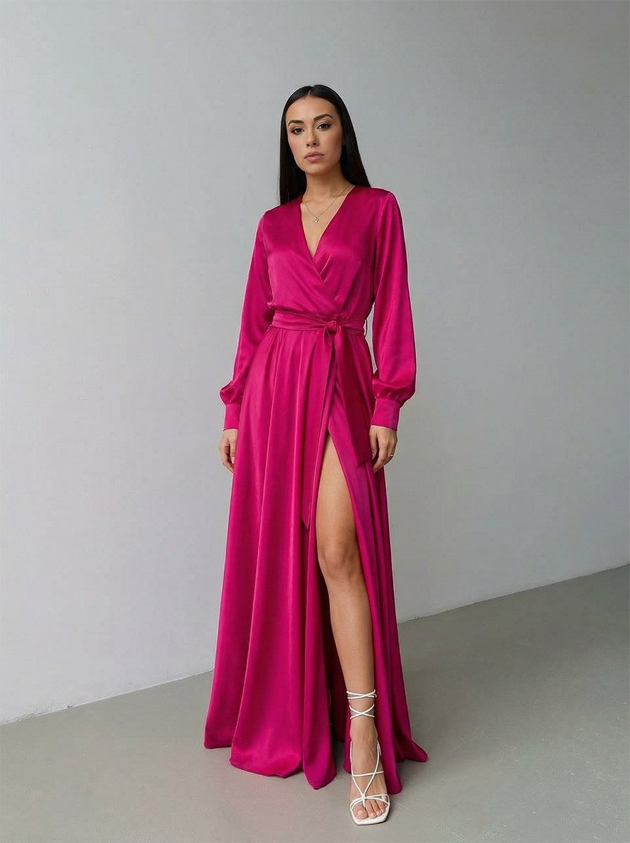 Яскрава сукня в оренду