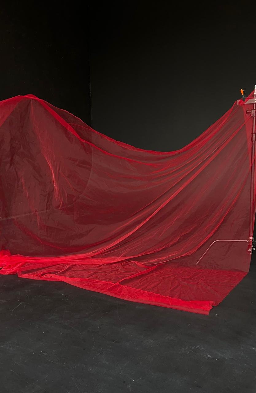 Тканина червоний фатин