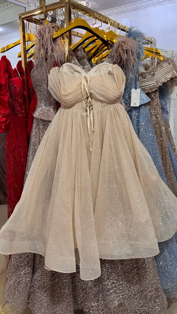 купити випускну сукню