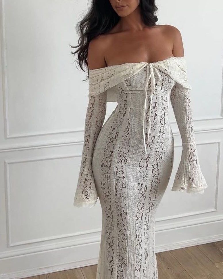 Біла мереживна сукня