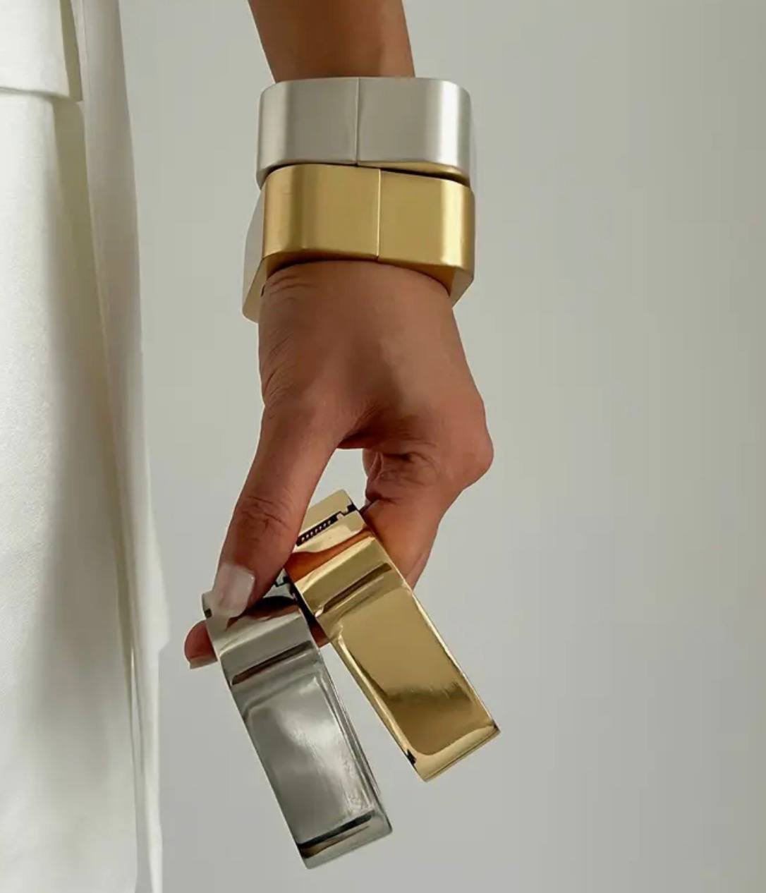 Квадратні браслети