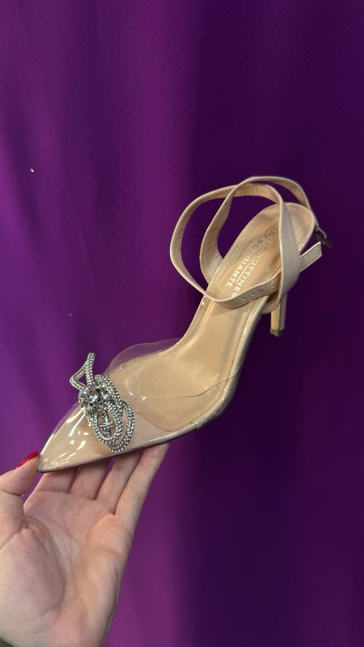 взуття напрокат для фотосесії